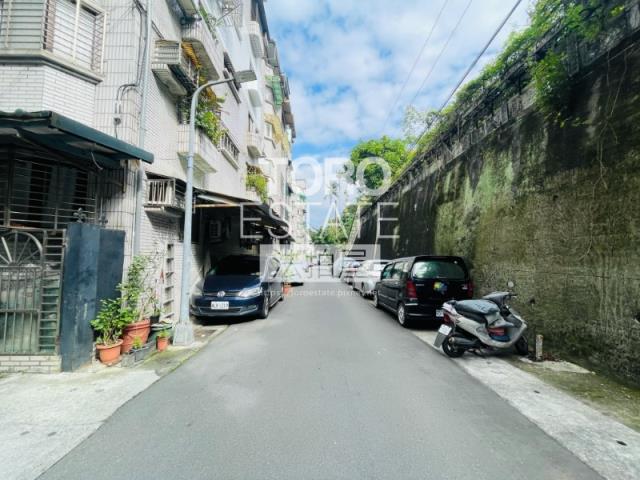 信義區法拍公寓-8