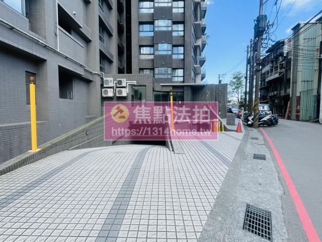 新北汐止大樓法拍-6