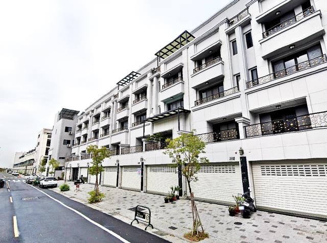 安南區永續十八街別墅