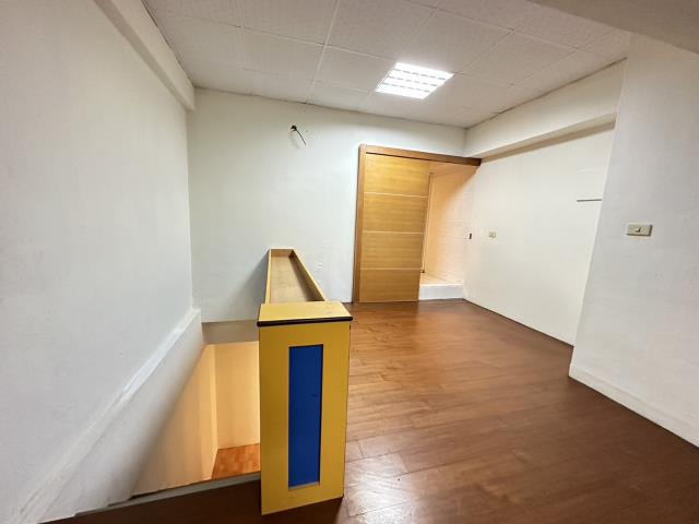 高雄拍賣大樓-4