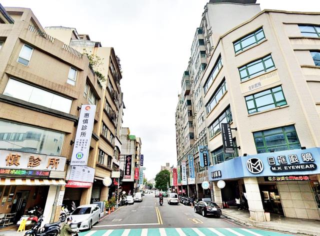 首璽桂冠三房雙車位