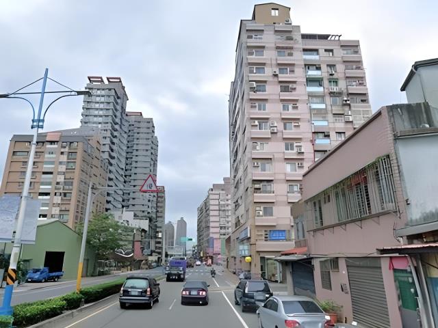 新北八里法拍大樓-2