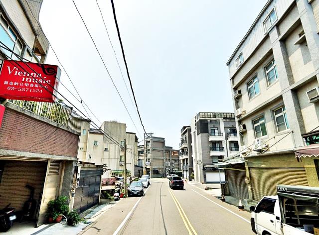 新豐鄉光明街車庫透天