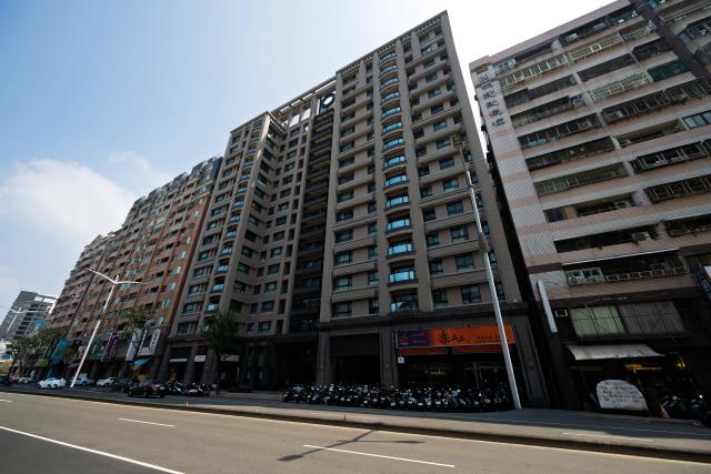 高雄三民區大樓-13