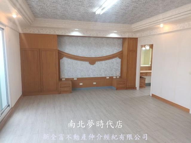 新營華廈-12