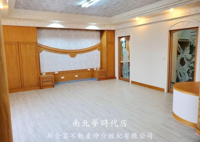 新營華廈-9