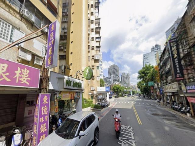 台北信義區法拍大樓-4