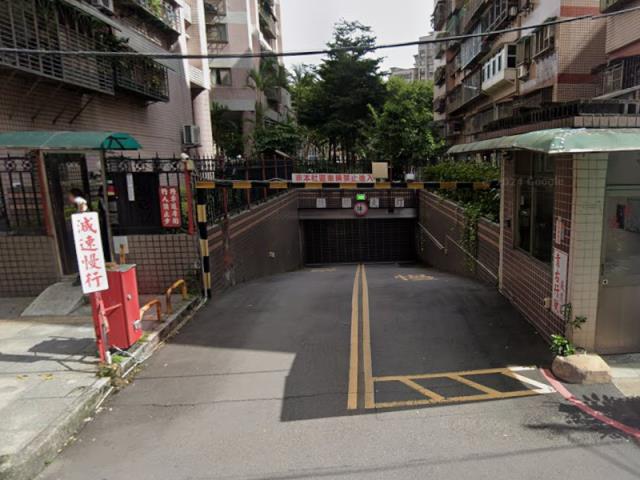 新北板橋大樓拍賣-7