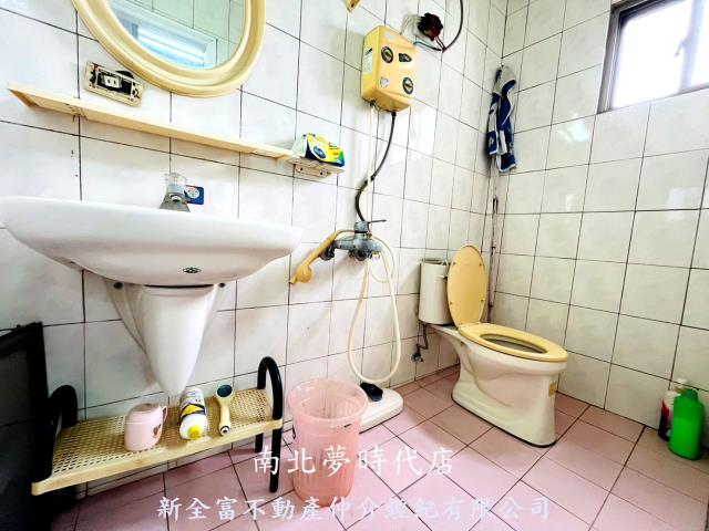 台南東區透天-8
