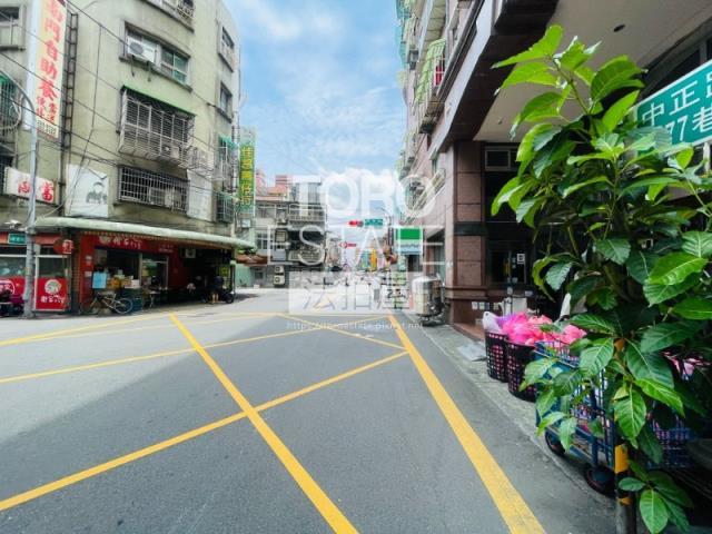新北新莊大樓法拍-8