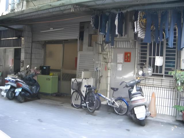 蘆洲公寓法拍-3