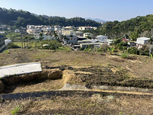 東勢山坡地-2